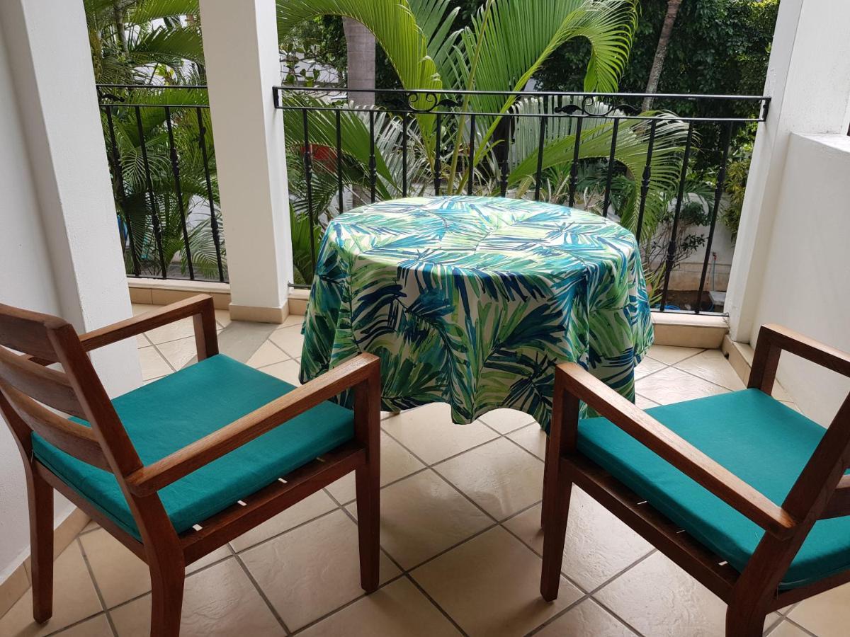 La Perla Holiday Apartments Pereybere Beach Exterior photo