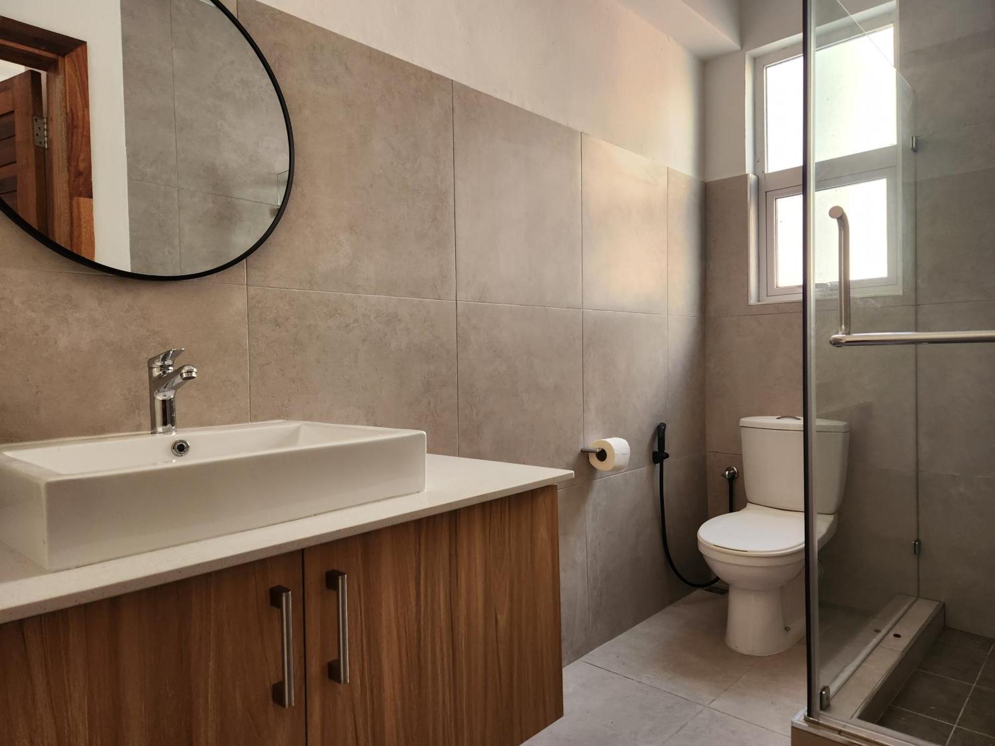 La Perla Holiday Apartments Pereybere Beach Room photo