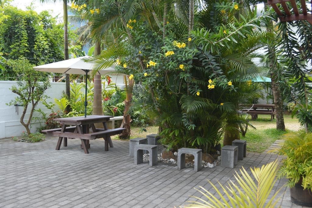 La Perla Holiday Apartments Pereybere Beach Exterior photo